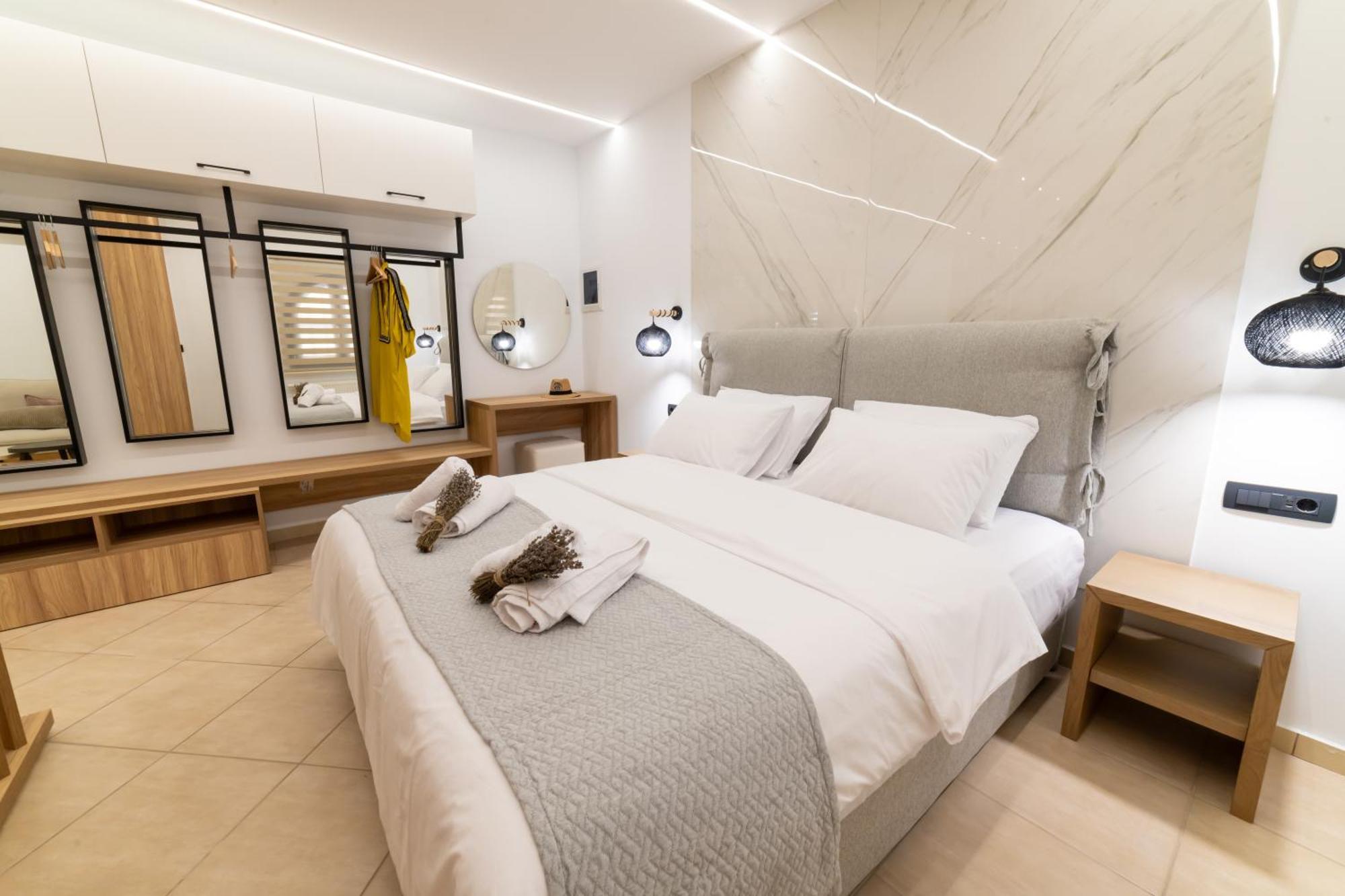 Domus Inn Luxury Apartments Parga Bagian luar foto