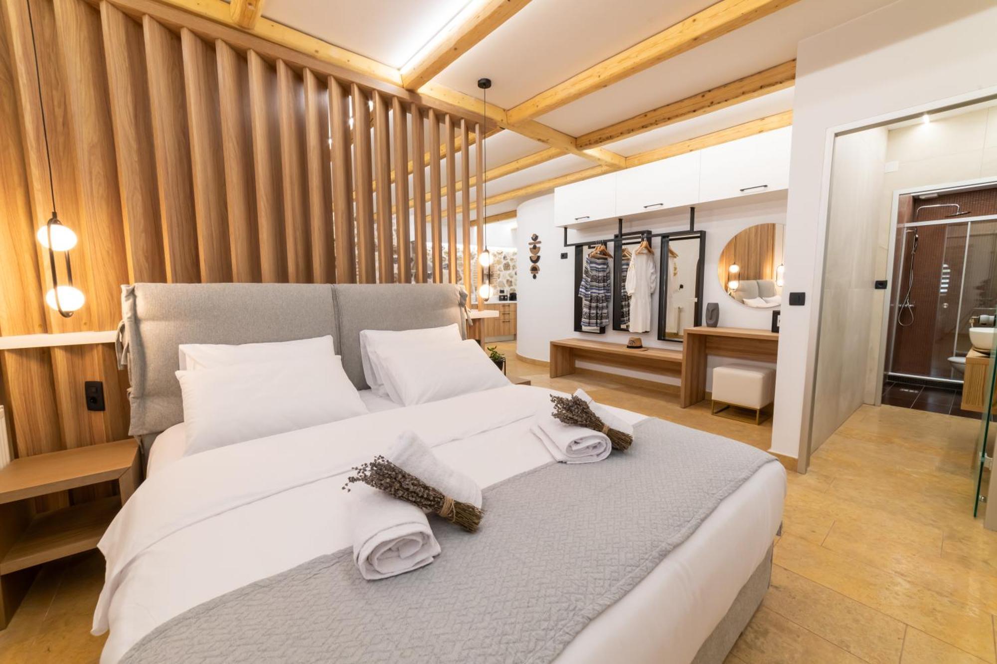 Domus Inn Luxury Apartments Parga Bagian luar foto