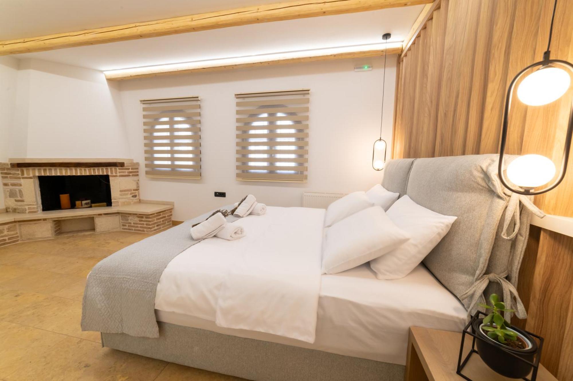 Domus Inn Luxury Apartments Parga Bagian luar foto